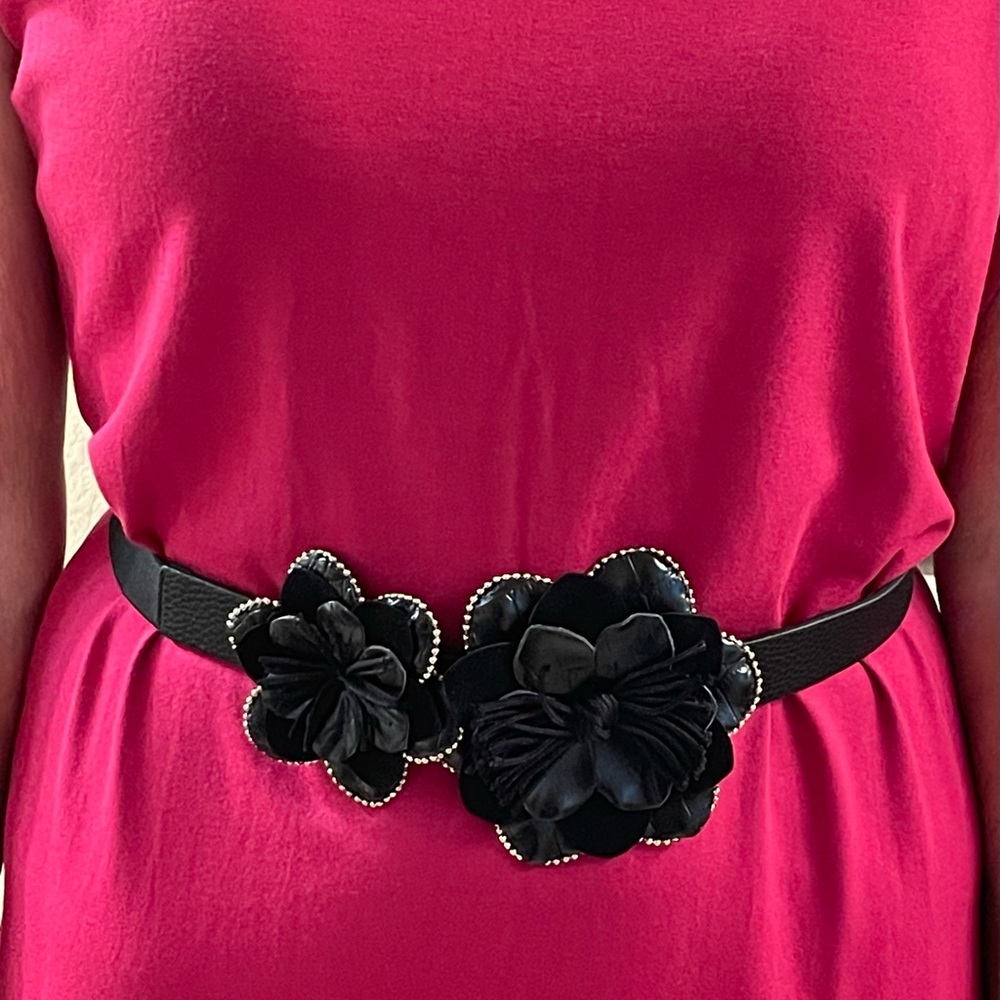 White House Black Market NWT women’s fashion belt